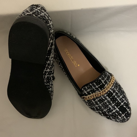 Embellished Woven Loafers - Picture 3 of 3